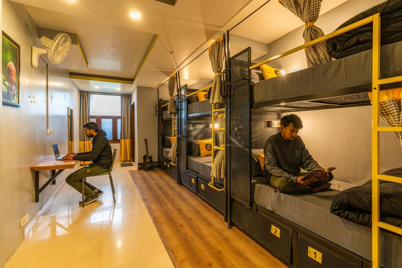 The Hosteller Mcleodganj, Mall Road 麦罗肯机 外观 照片